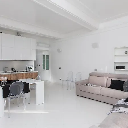 Piazza Venezia White Apartments Rome Exterior photo